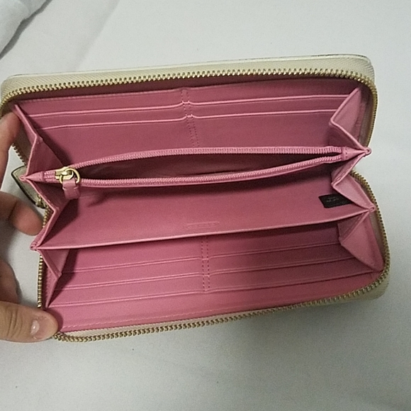 coach accordion signature long wallet - Picture 5 of 6